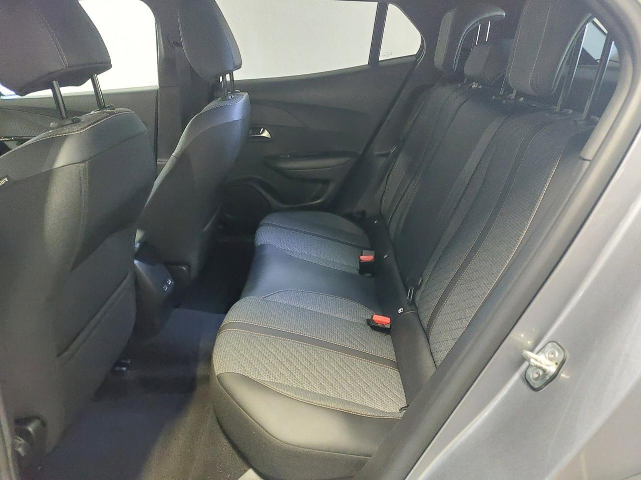 PEUGEOT 2008 2ª serie 2008 PureTech 130 S&S EA...