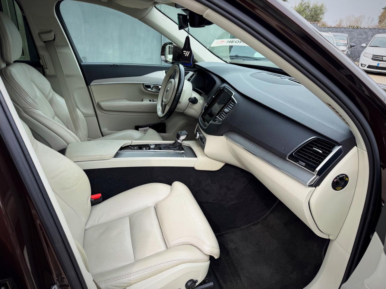 Volvo XC 90 XC90 D5 AWD Geartronic 7 posti Business Plus