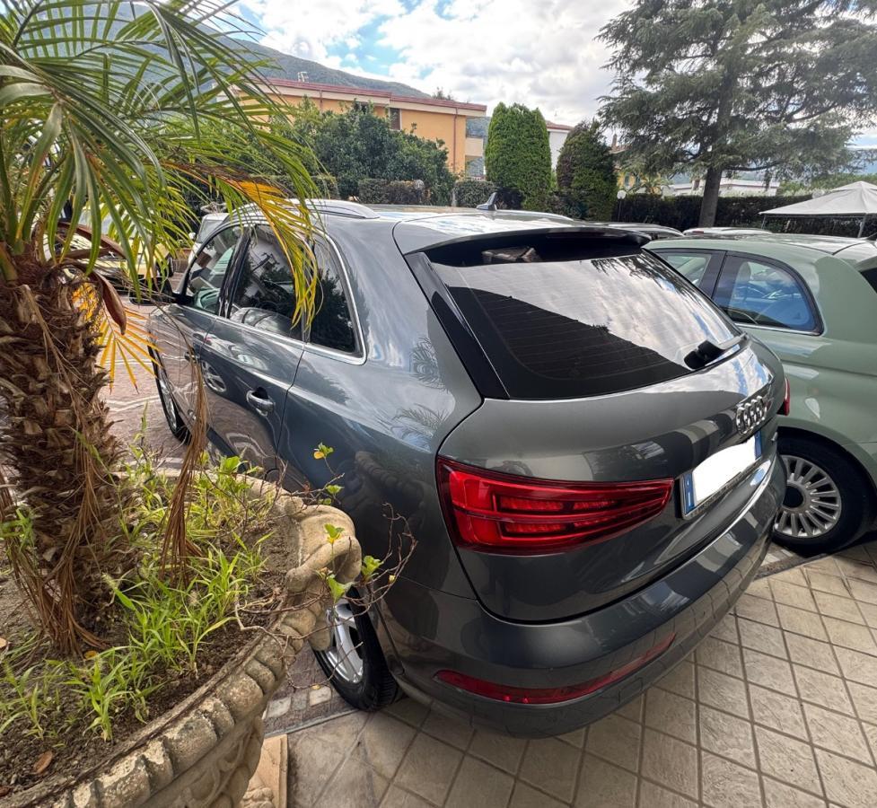 AUDI Q3 2.0 TDI 150 CV S tronic quattro edition Sport