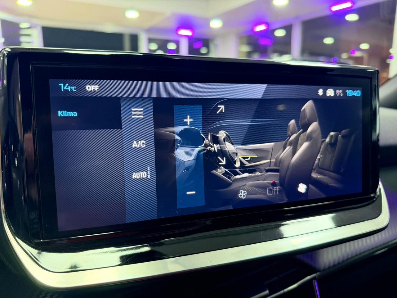 Peugeot 2008 Allure 1.2 100CV