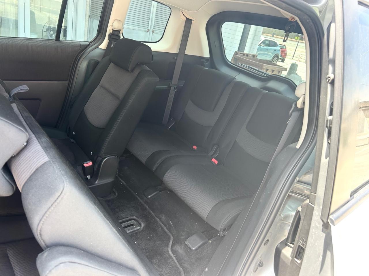 Mazda 5 Mazda5 2.0 7 POSTI