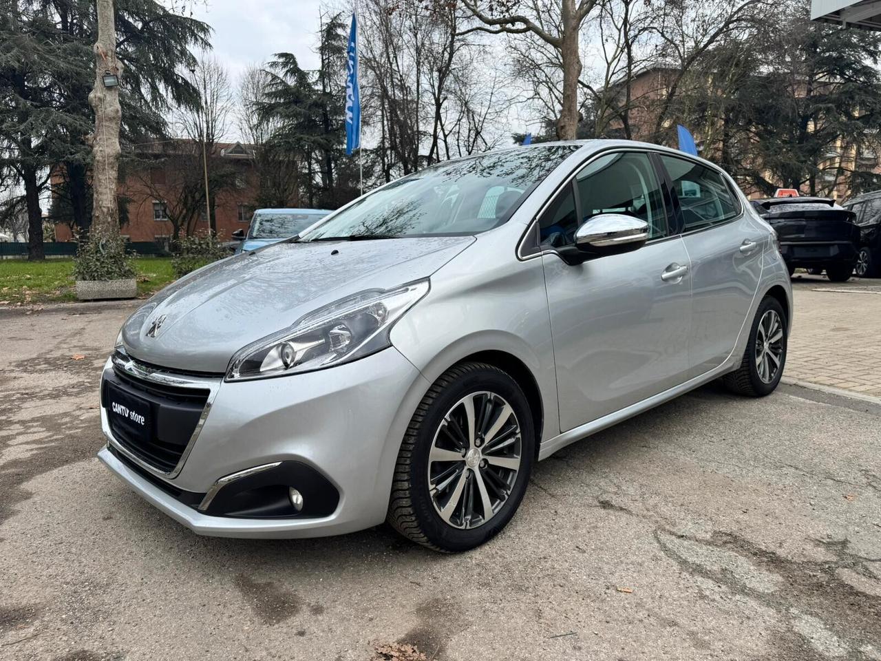 Peugeot 208 BlueHDi 100 5 porte Allure
