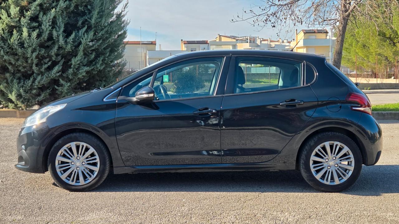 Peugeot 208 BlueHDi 5 porte Allure