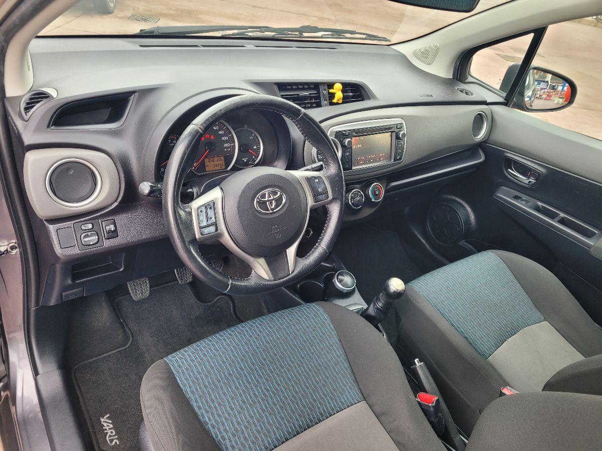 TOYOTA - Yaris - 1.0 3 porte Lounge