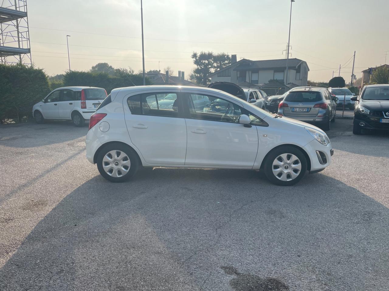 Opel Corsa 1.2 85CV 5 porte GPL