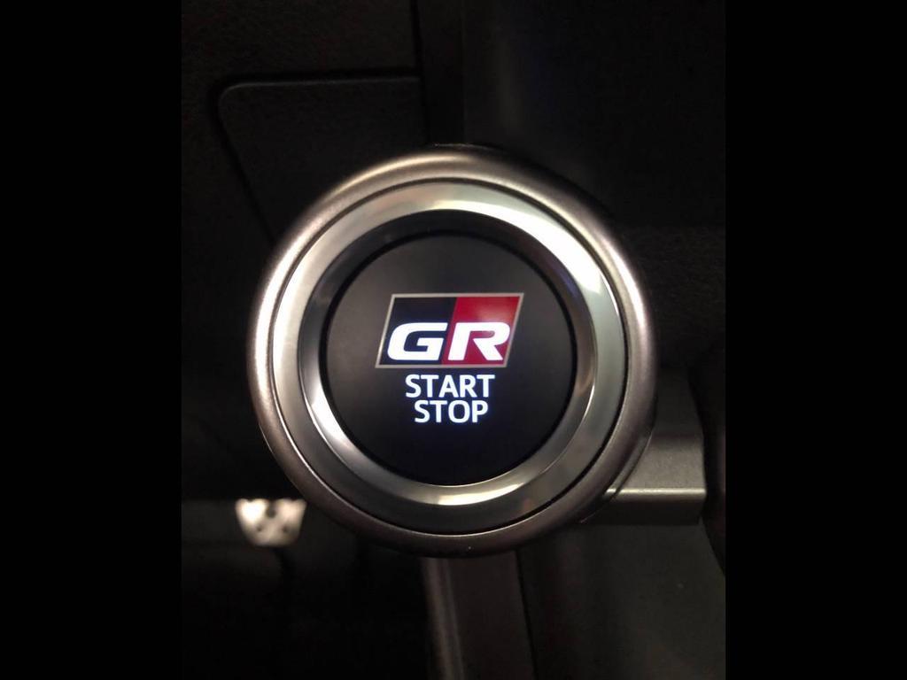 Toyota GR86 2.4 Premium Sport M/T
