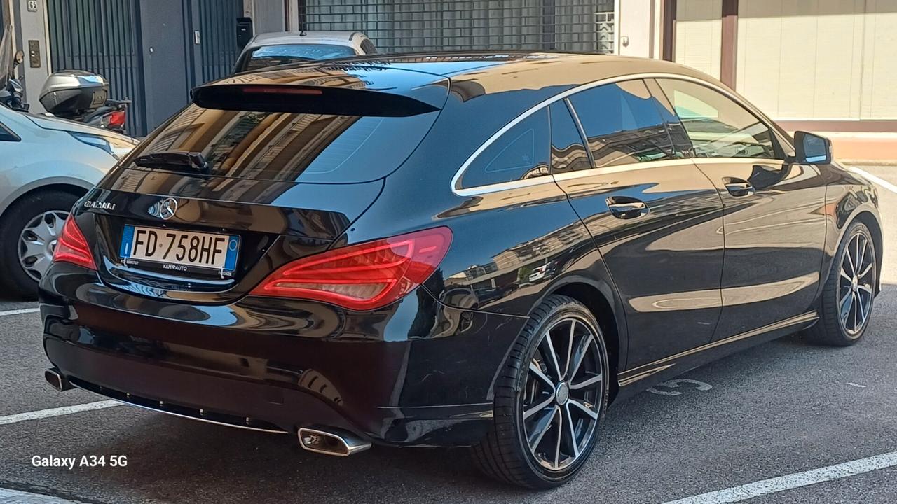 MERCEDES CLA 200 D SW AUTOMATIC PREMIUM DARK NIGHT