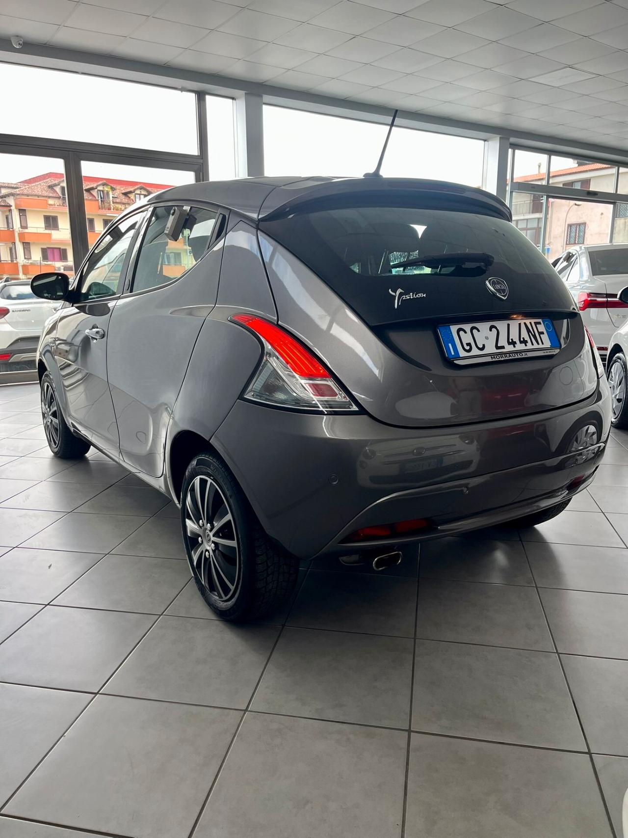 Lancia Ypsilon 1.2 69 CV 5 porte GPL Ecochic Gold