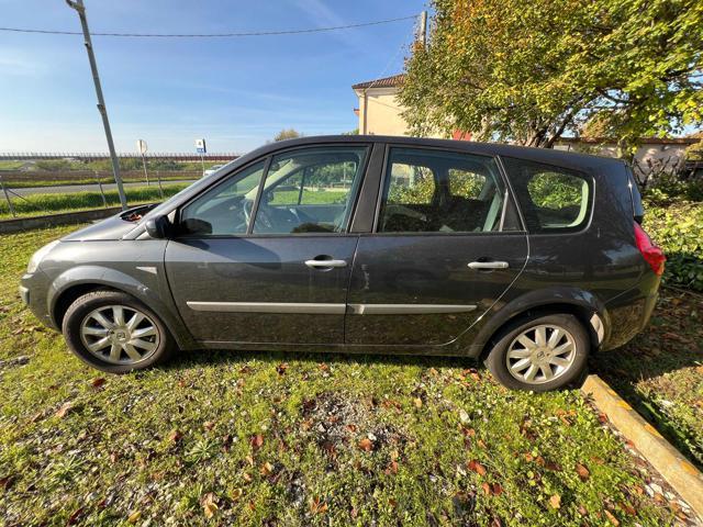 RENAULT Grand Scenic 1.6 16V Pack