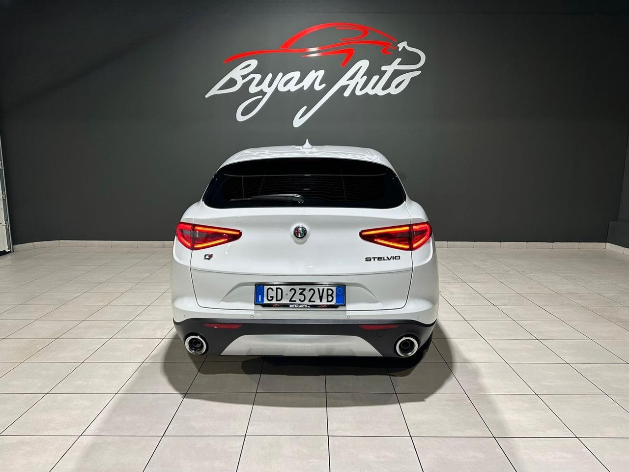 Alfa Romeo Stelvio 2.2 Turbodiesel 190 CV AT8 Q4 Ti