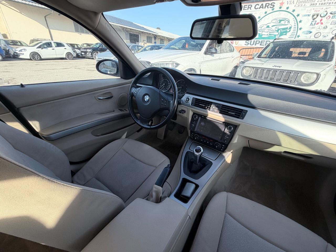 BMW 318 BENZINA 150CV BERLINA Futura