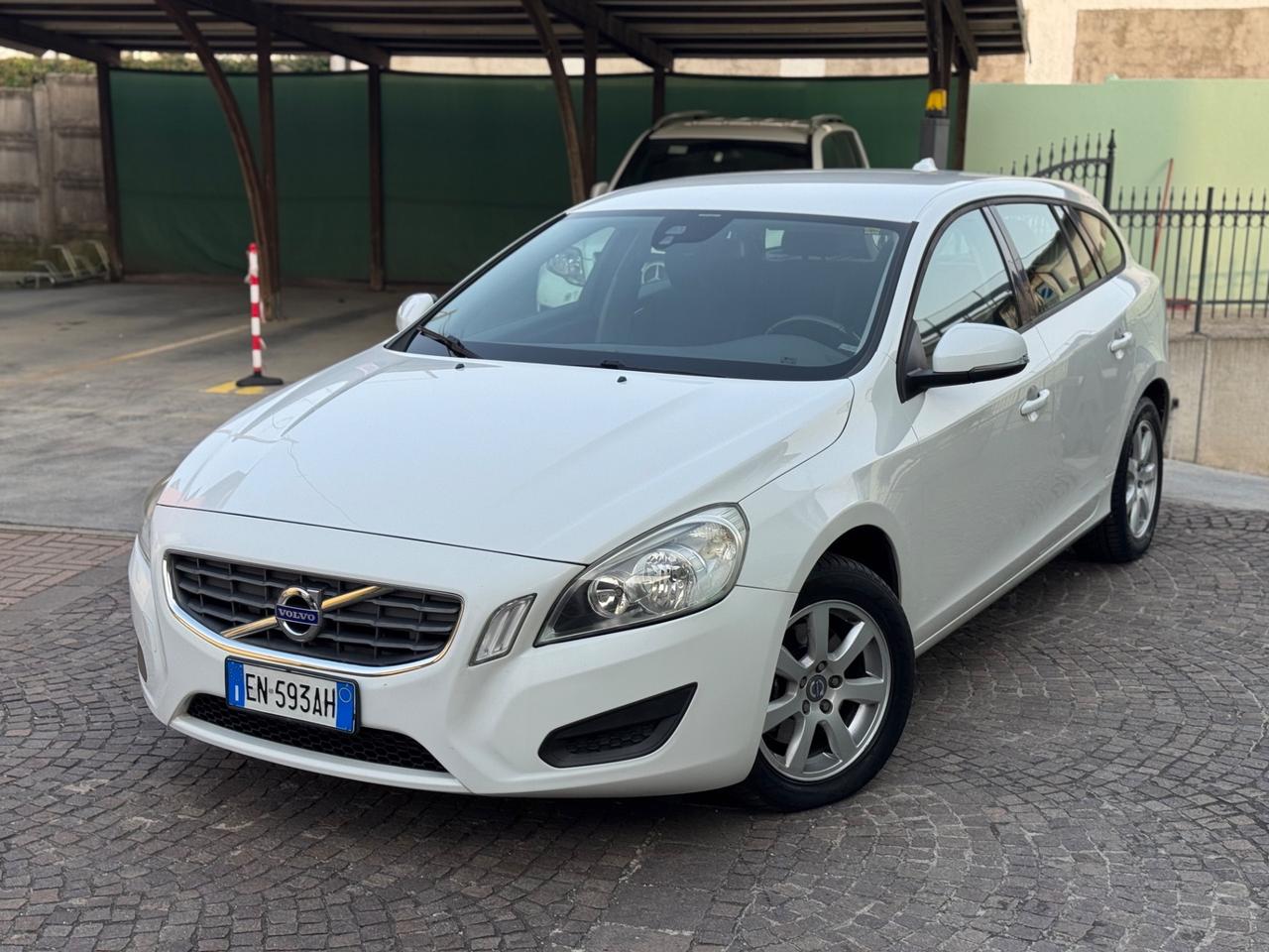Volvo V60 D3 Kinetic