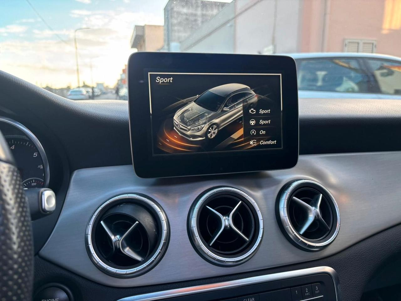 Mercedes CLA 220d Premium Amg Night ed. OPACA