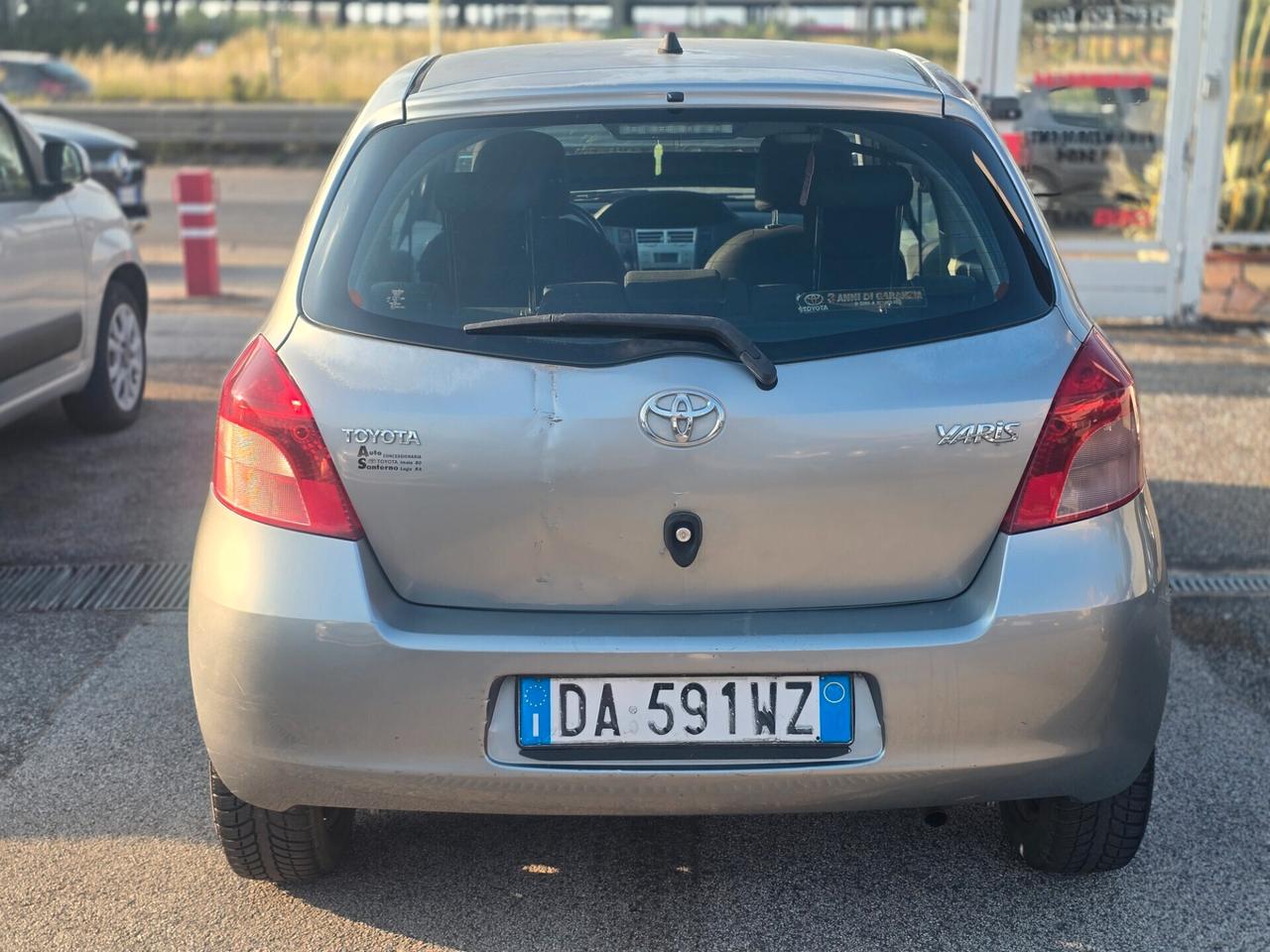 Toyota Yaris 1.0