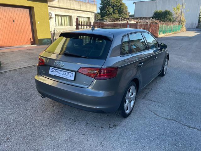 AUDI A3 1.6 TDI S tronic Attraction
