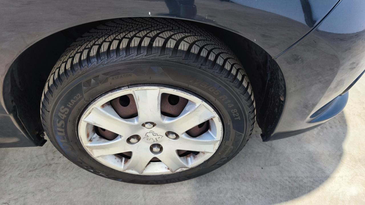 Peugeot 206+ GPL MOTORE KM0 EURO 4
