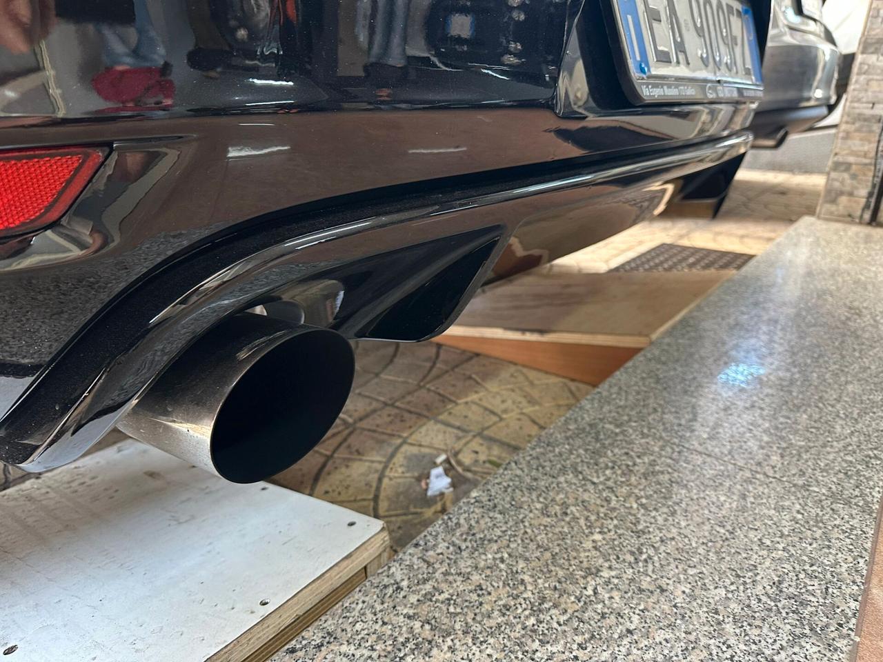 Volkswagen Golf GTI 2.0 TSI 5p.