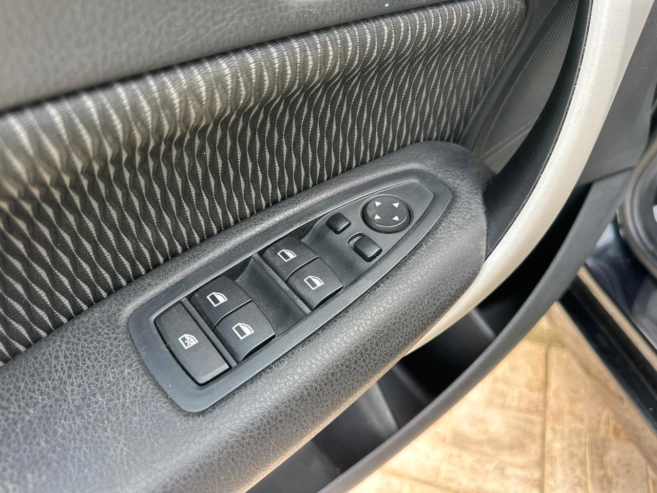 Bmw 114d 5p. Urban 2013