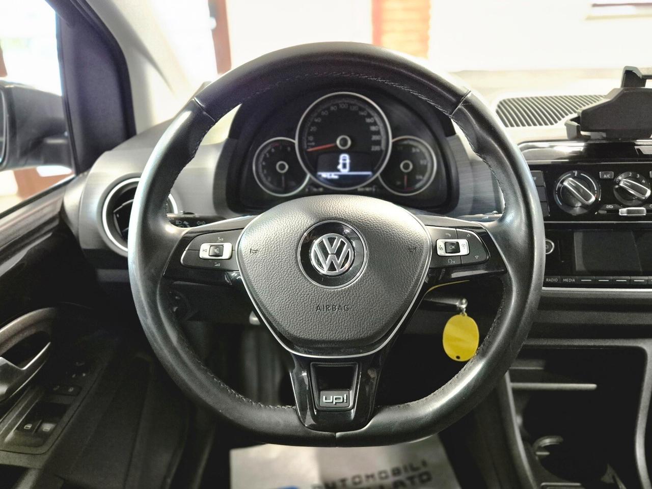 Volkswagen up! 1.0 75 CV 5p. cross BlueMotion Technology