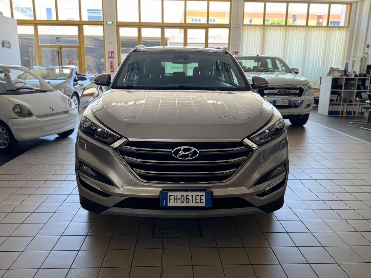 Hyundai Tucson 1.7 CRDi XPossible-FULL OPTIONAL