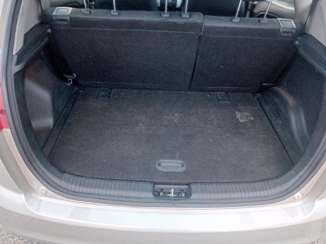 Kia Venga 1.4 CRDi 77CV WGT LX