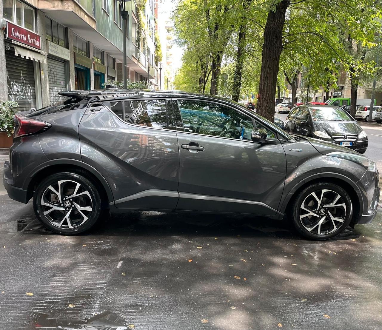 Toyota C-HR 1.8 Hybrid E-CVT Active