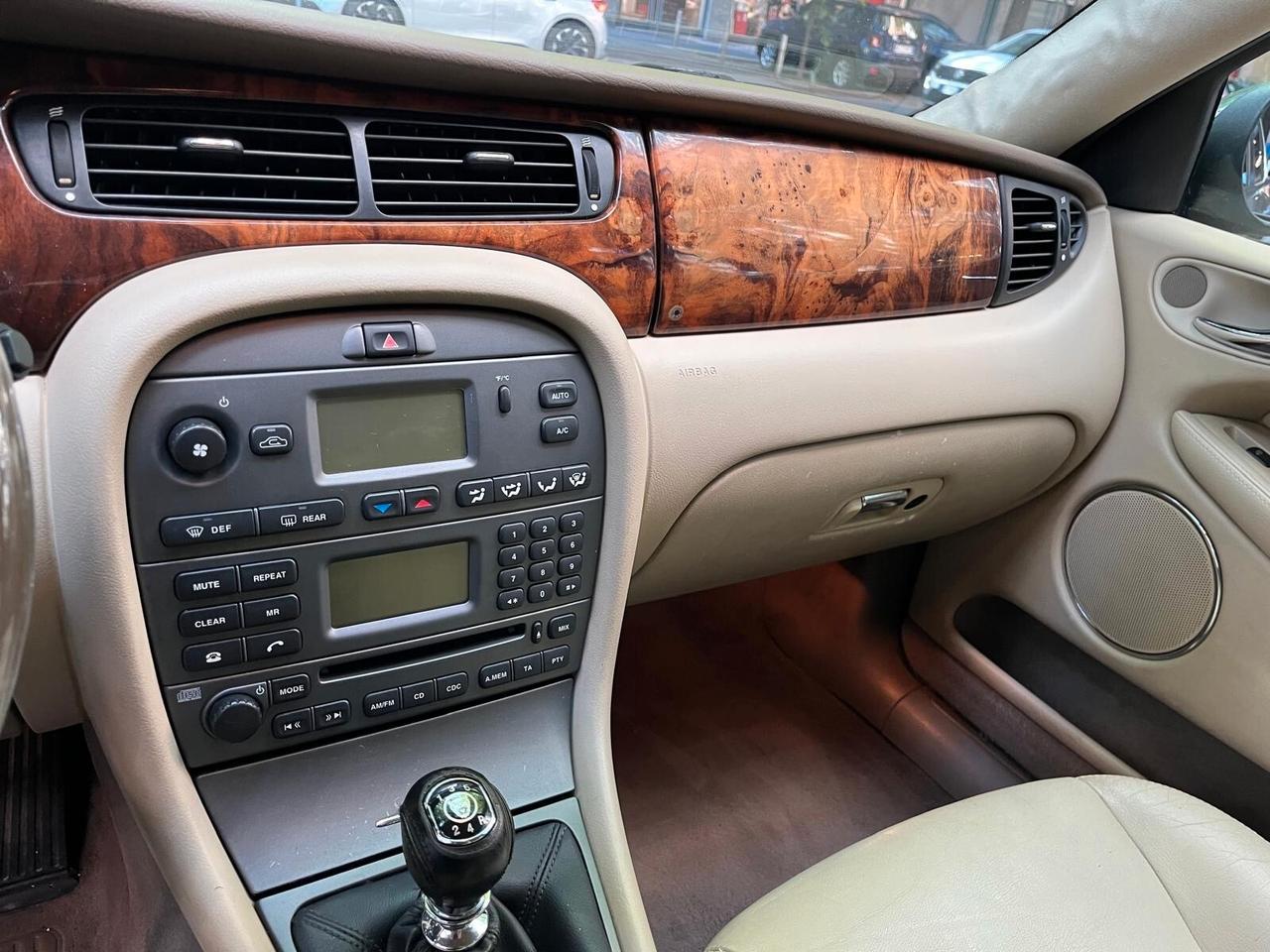 Jaguar X-Type 2.5 V6 24V cat Executive