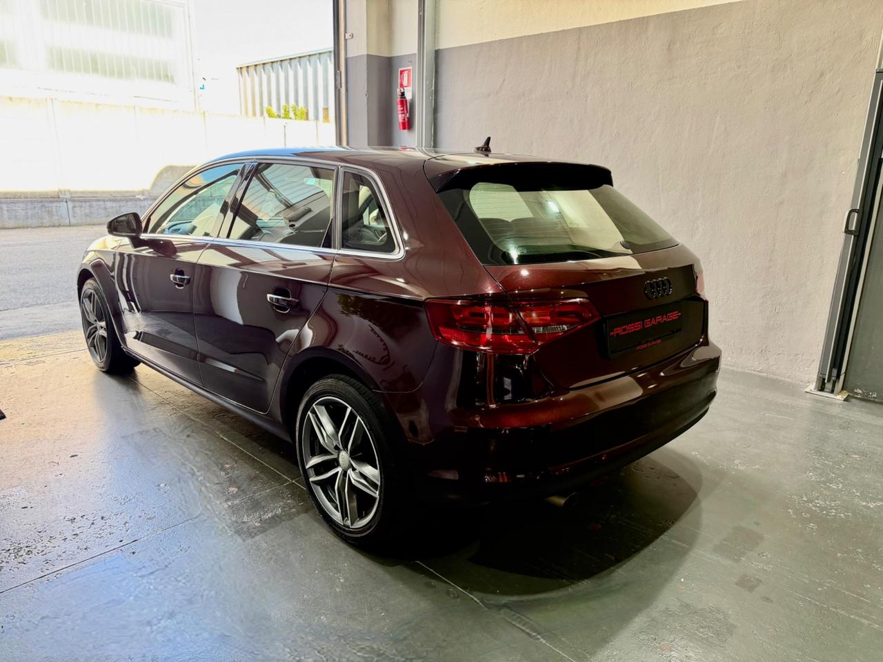 Audi A3 SPB 1.6 TDI CLEAN DIESEL YOUNG