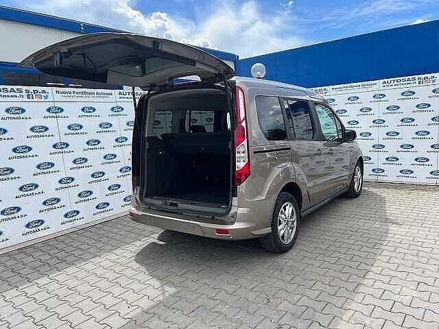 Ford Tourneo Connect 1.5 TDCi 120 CV Titanium