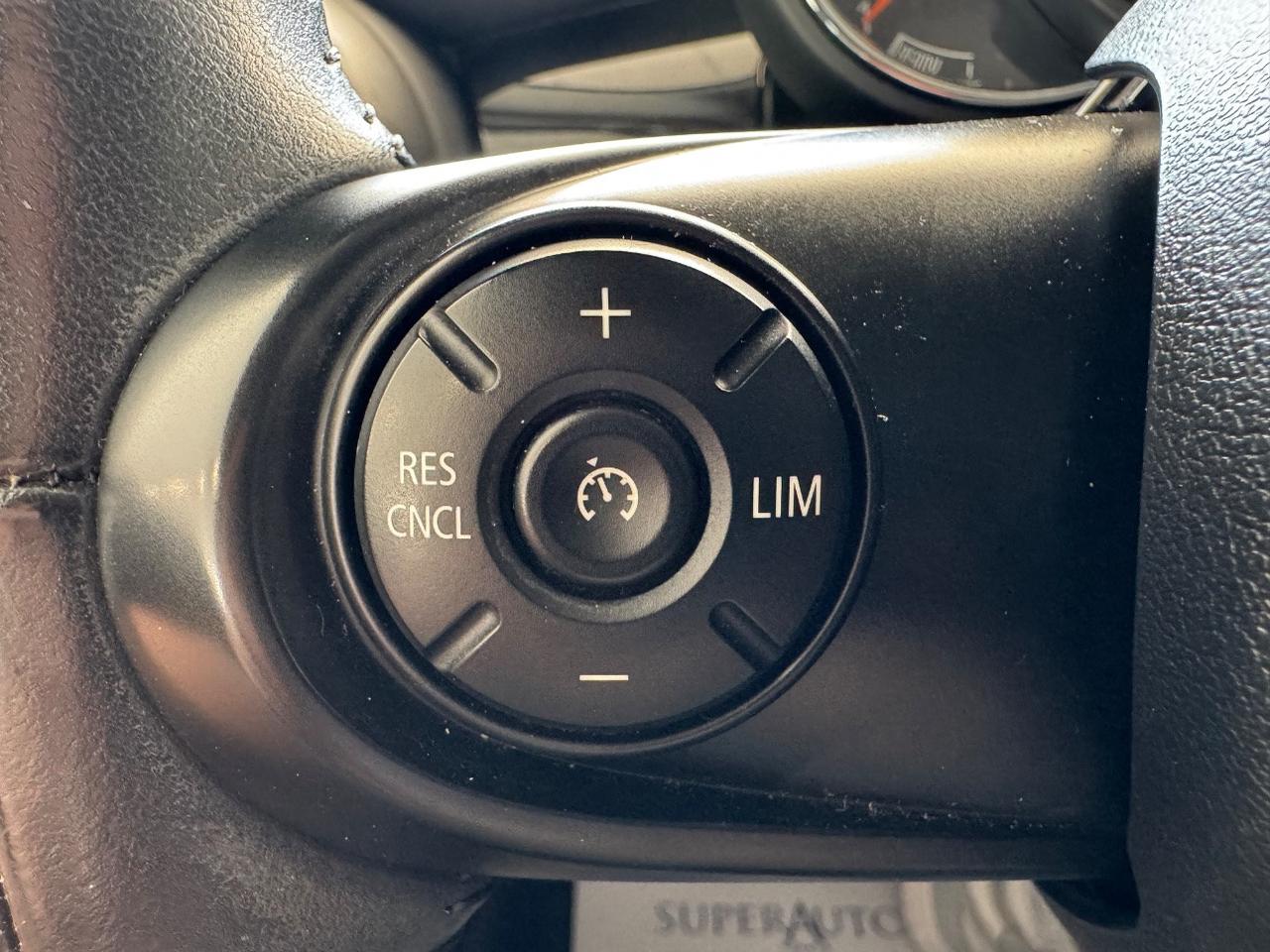 Mini One Baker Street 5 porte 1.5 Twin Power Turbo 75cv
