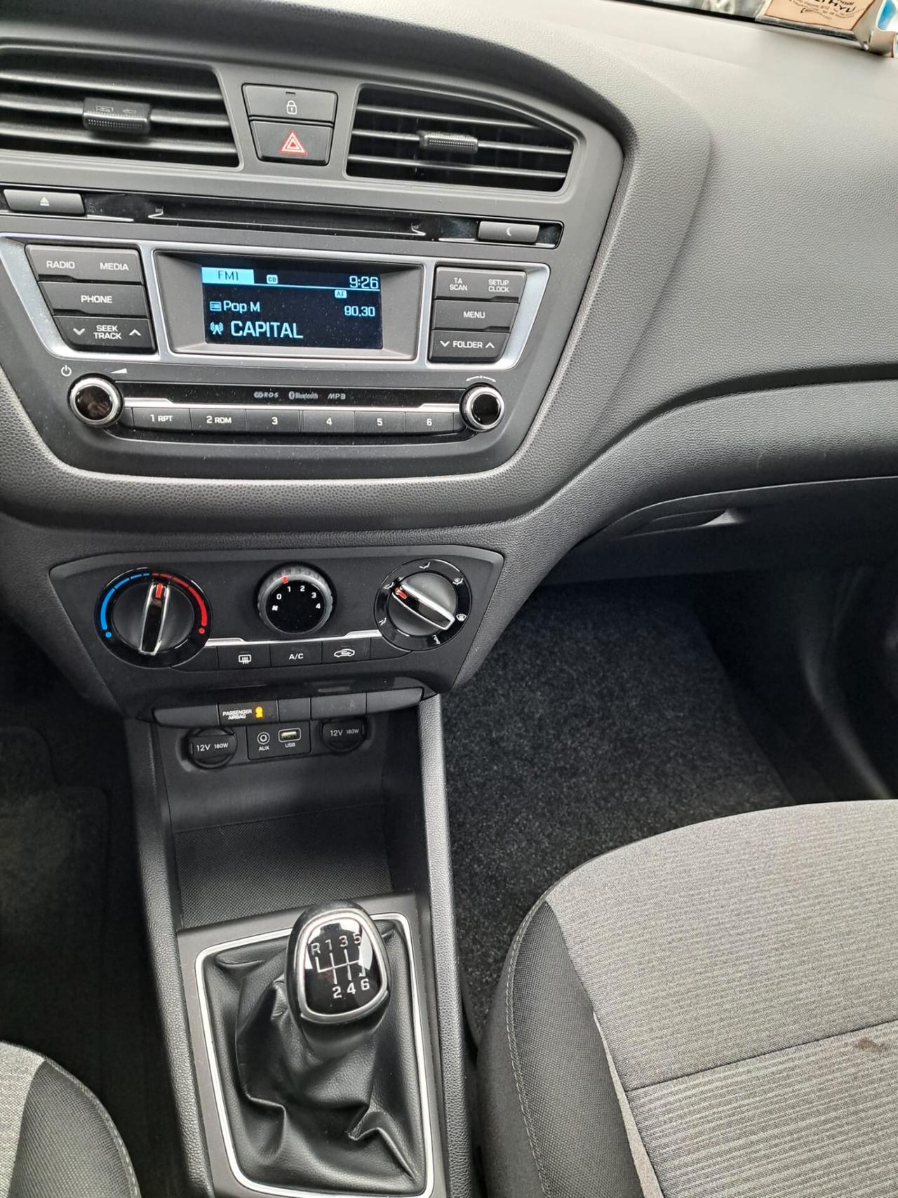 Hyundai i20 1.1 CRDi 12V 5 porte Comfort-NEOPATENTATI EURO 6