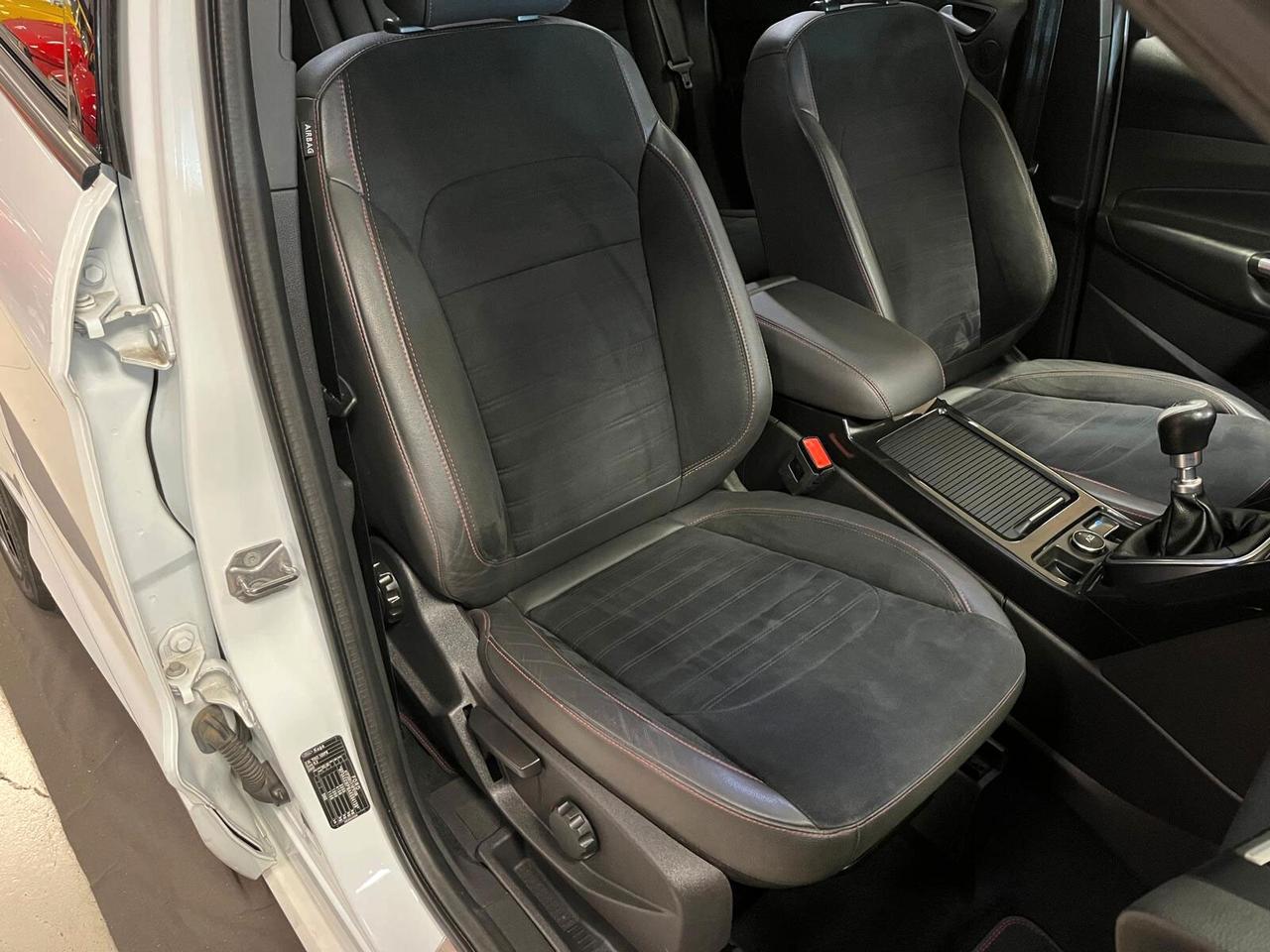 Ford Kuga 2.0 TDCI 120 CV S&S 2WD ST-Line