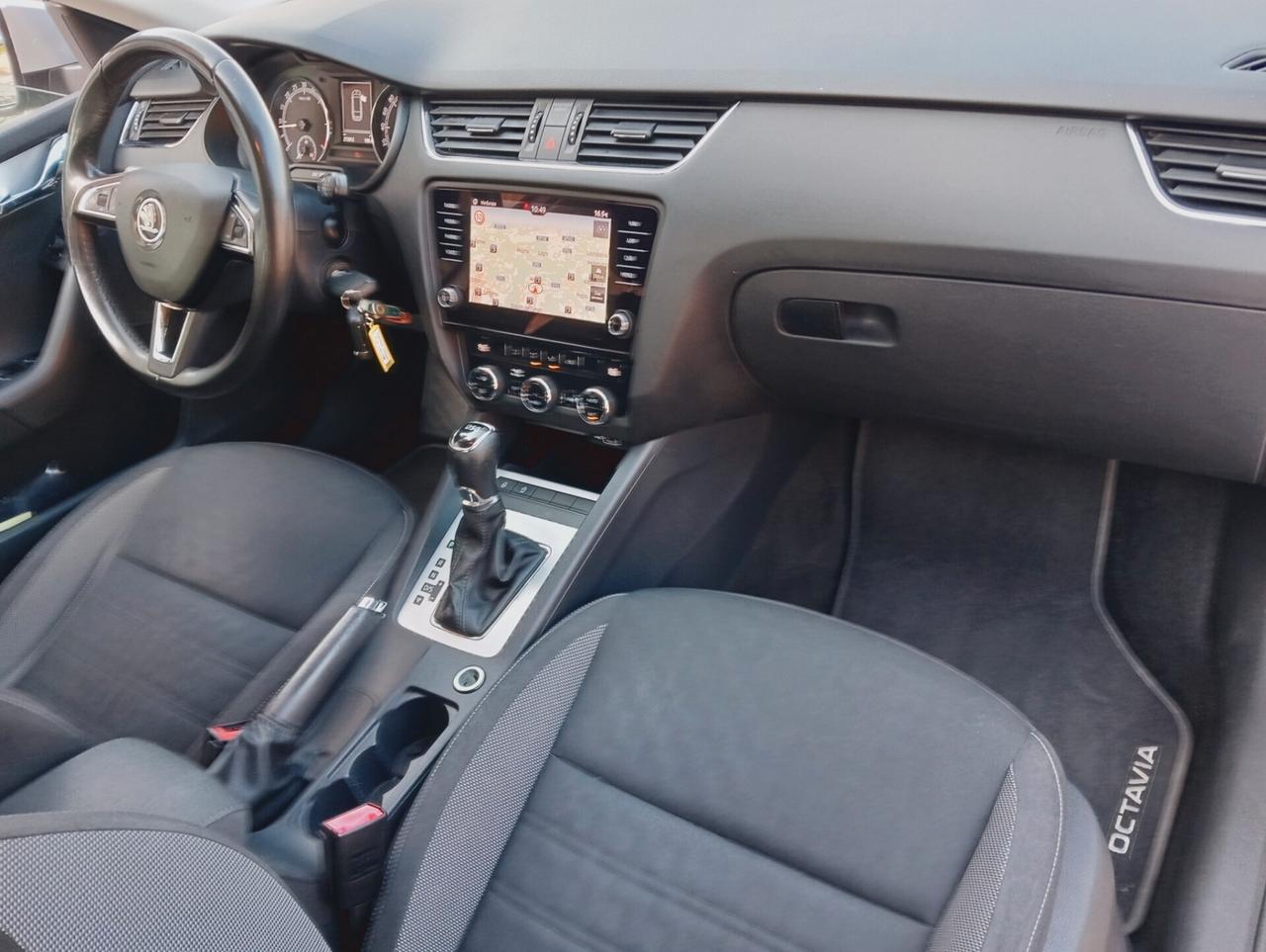 Skoda Octavia 1.6 TDI SCR 115 CV DSG Wagon Style
