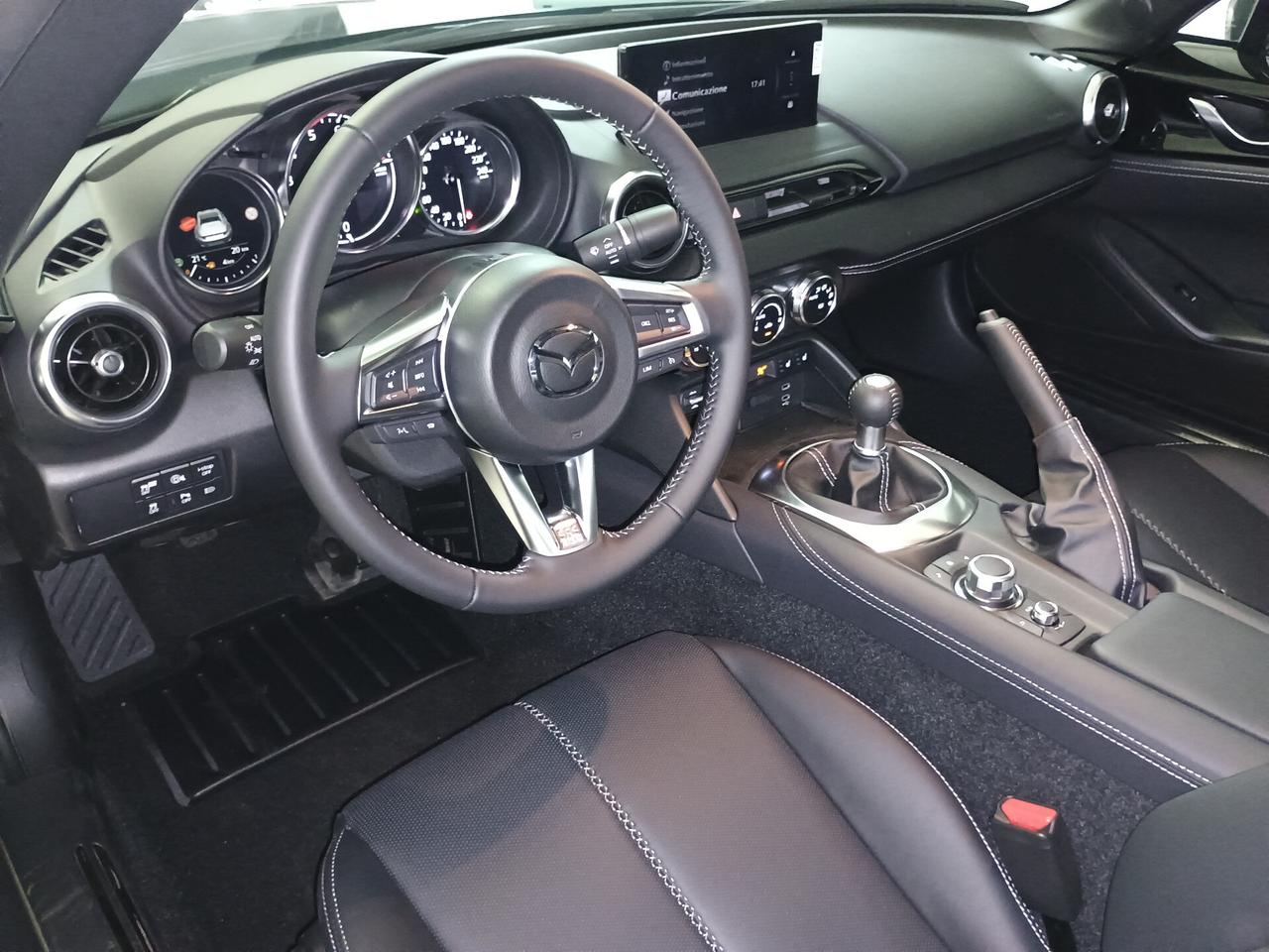 Mazda MX-5 1.5L Skyactiv-G RF Exclusive-Line - Prezzo di Listino €. 39.400,00 Prezzo Promo €. 35.900,00