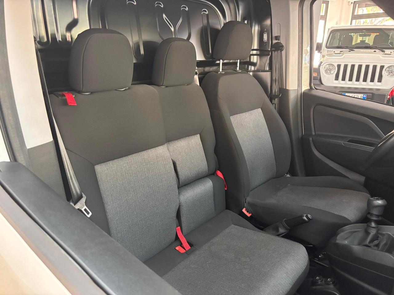 Fiat Doblo Doblò 1.6 MJT 105CV Cargo Maxi Lounge 3posti