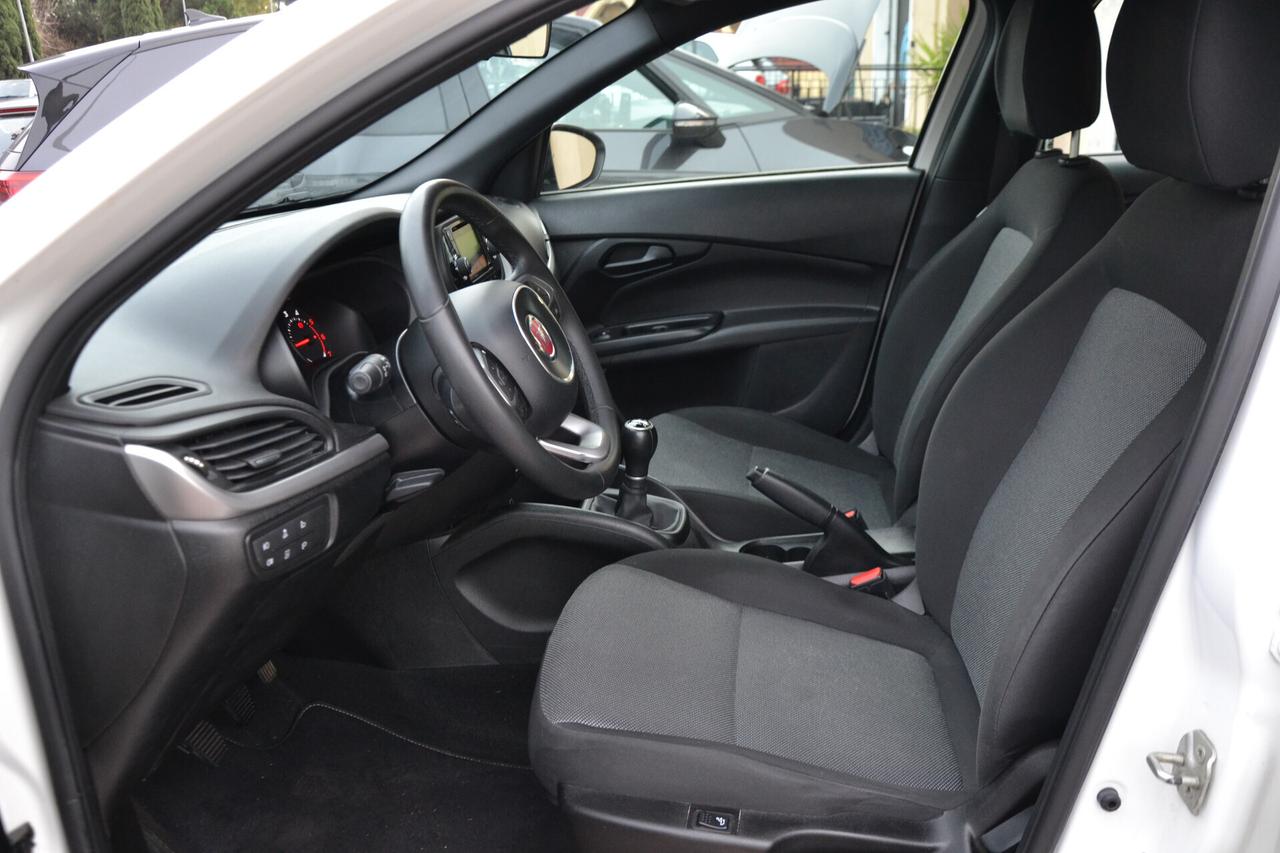 Fiat Tipo 1.3 MJT 95CV STREET NAVI+PDC+CRUISE+TEL+PACK BLACK