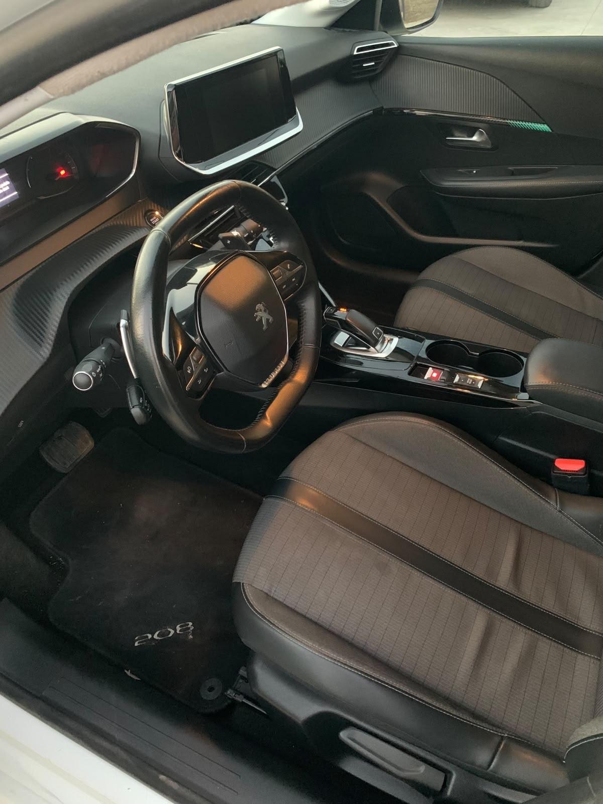 Peugeot 208 PureTech 100 Stop&Start 5 porte Active Pack