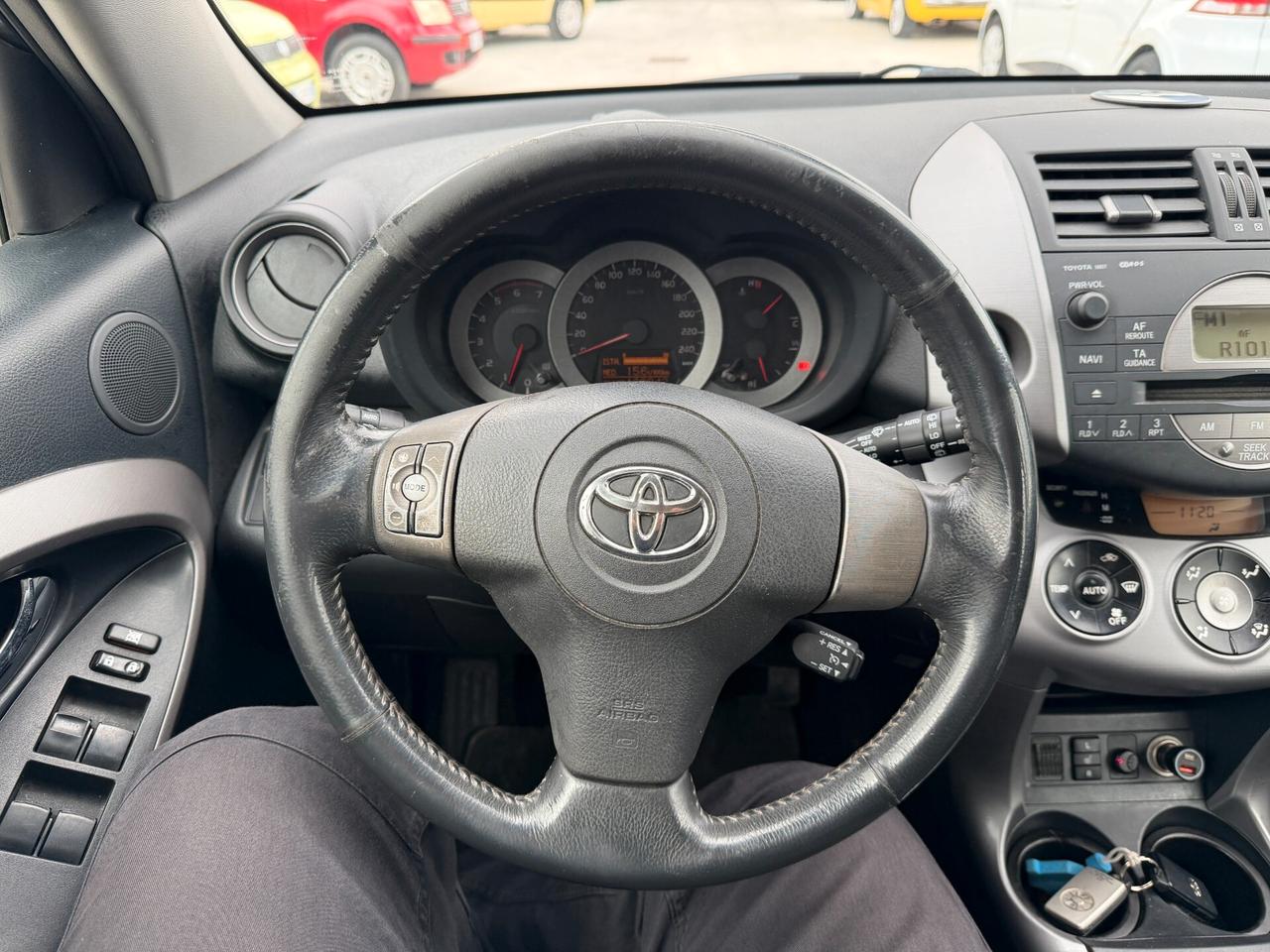 TOYOTA RAV 4 4X4 2008 2.2 DIESEL 136 CV *TAGLIANDATA