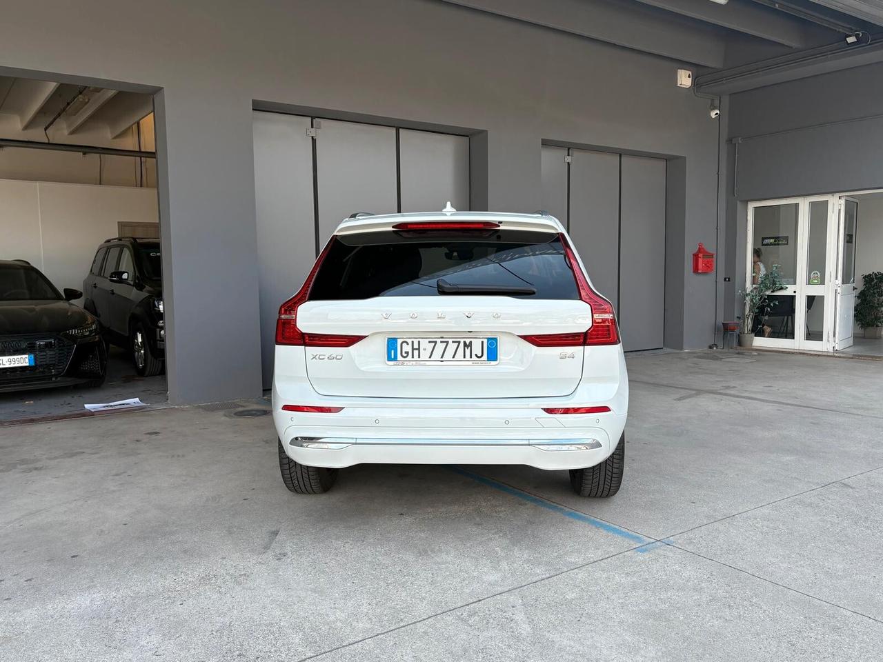 Volvo XC 60 B4 (d) automatico Plus Bright