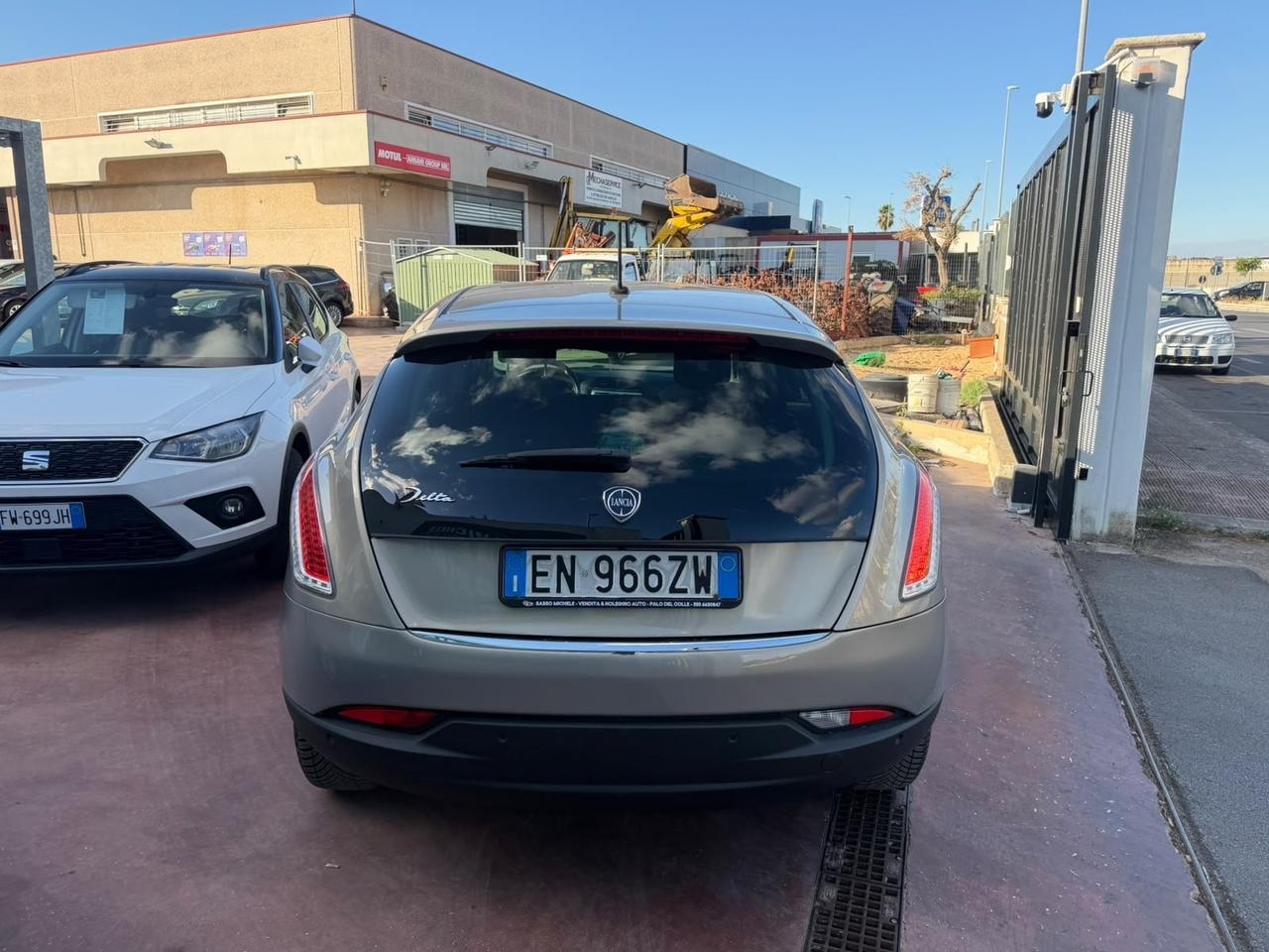 Lancia Delta 1.6 MJT DPF Silver