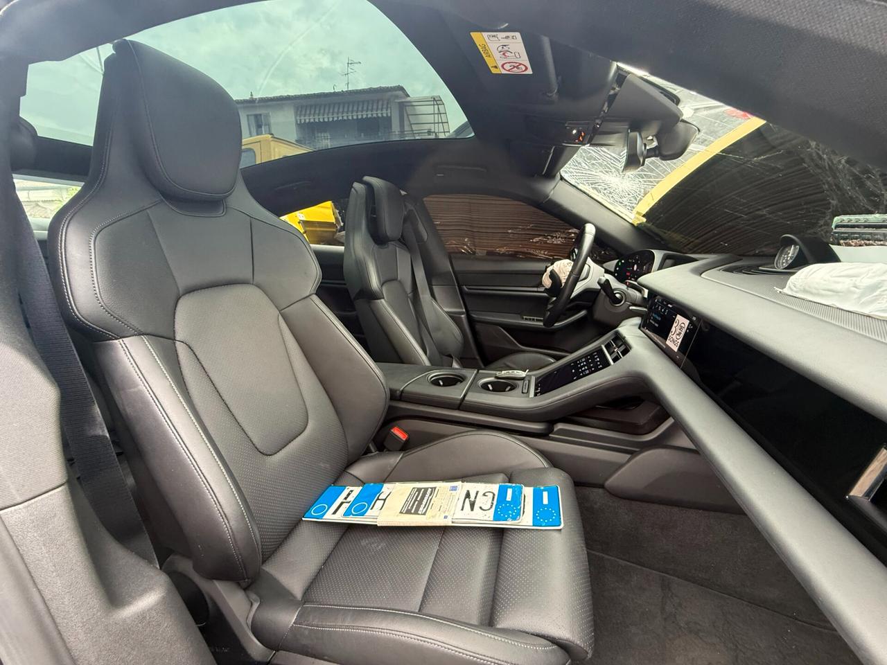 Porsche Taycan 4S Performance 489 CV ! INCIDENTATA NO START