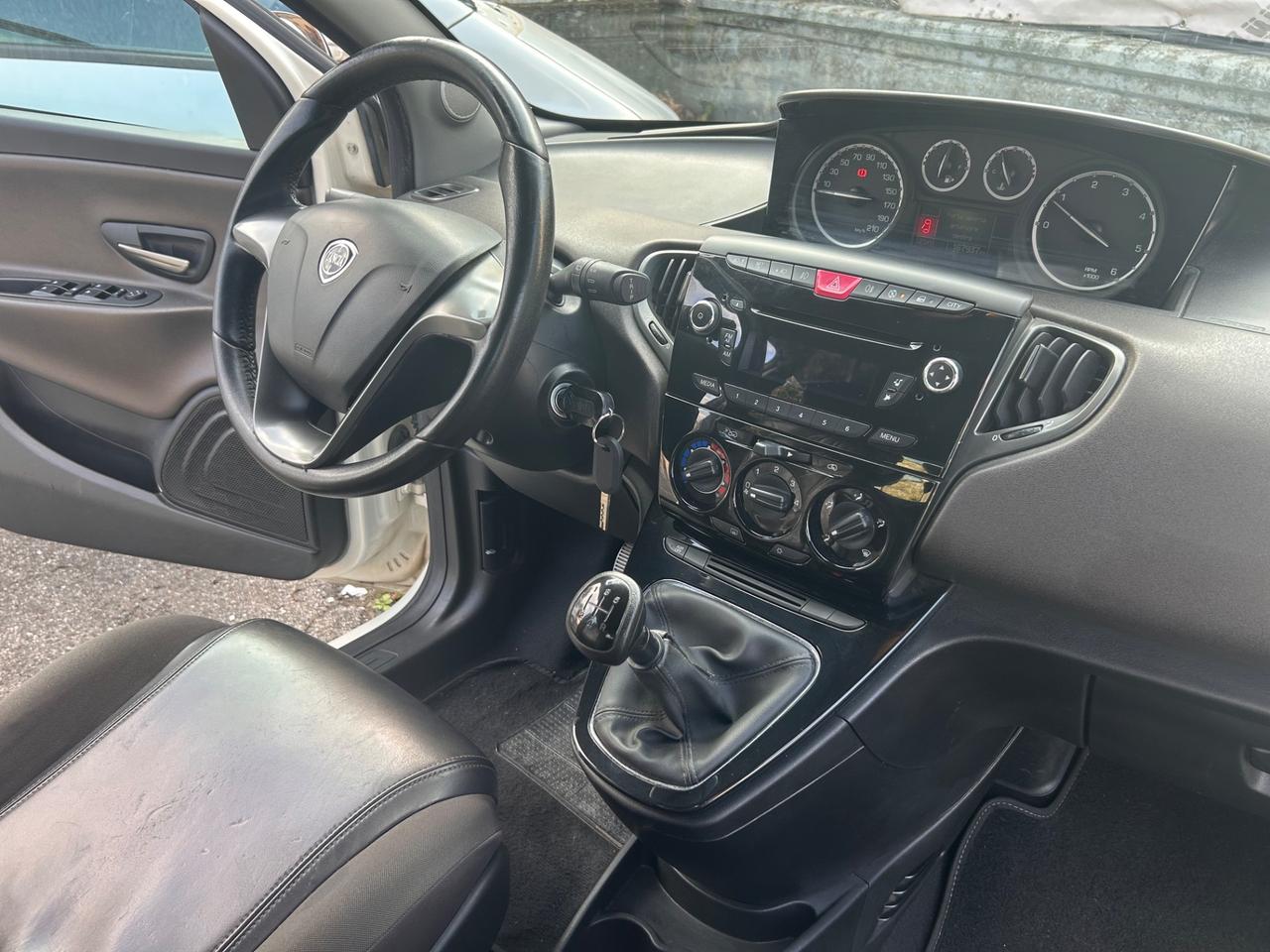 Lancia Ypsilon 1.3 MJT 16V 95 CV 5 porte S&S