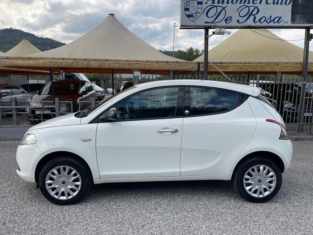Lancia Ypsilon 0.9 TwinAir 85 CV 5 porte Metano Ecochic Gold