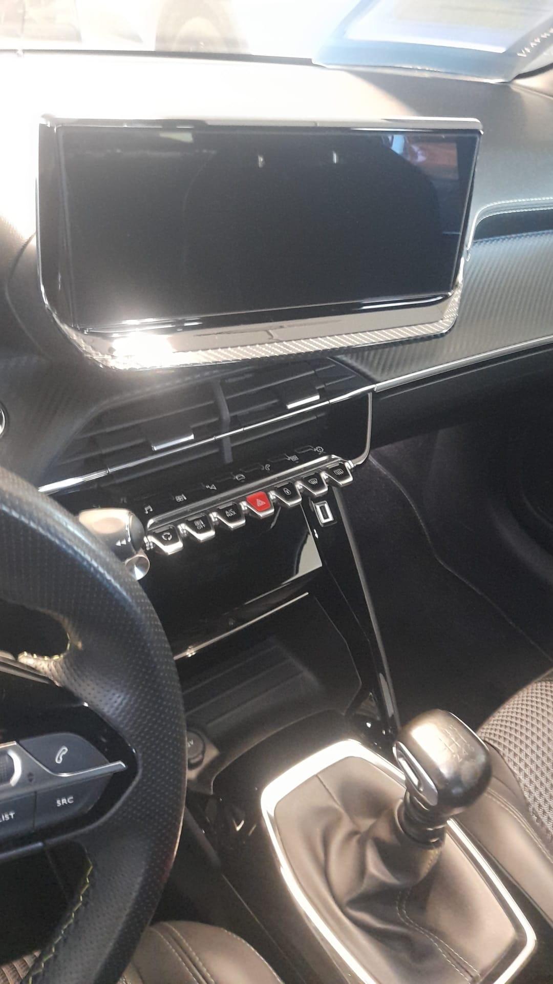 Peugeot 208 PureTech 100 Stop&Start 5 porte GT Line