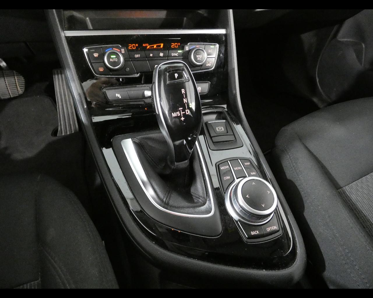 BMW Serie 2 A.T. (F45) - 218d Active Tourer Business
