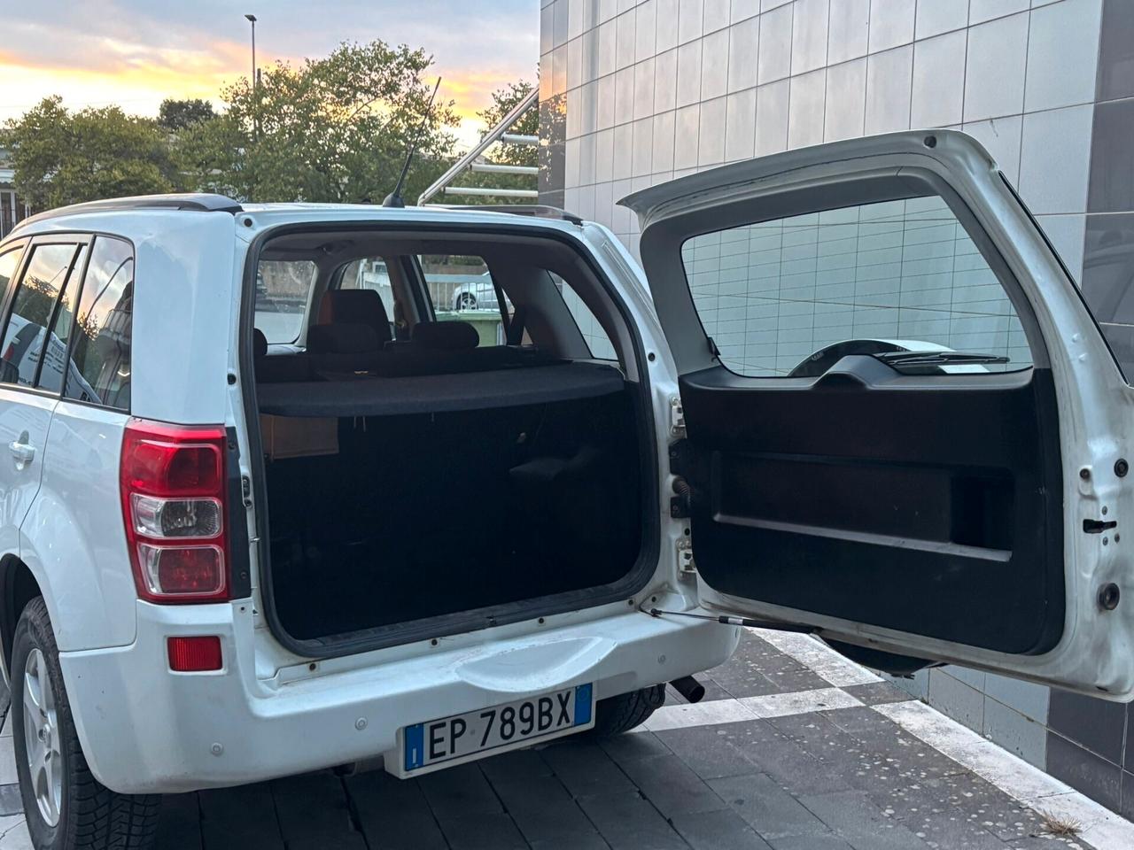 Suzuki Grand Vitara 1.9 DDiS 5 porte