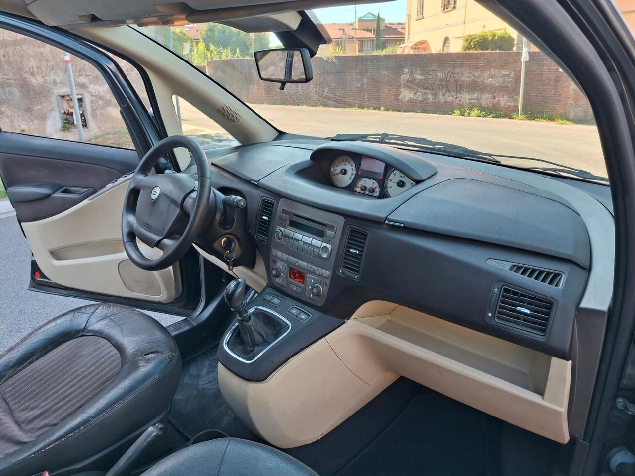 Lancia MUSA 1.4 16V Oro 100