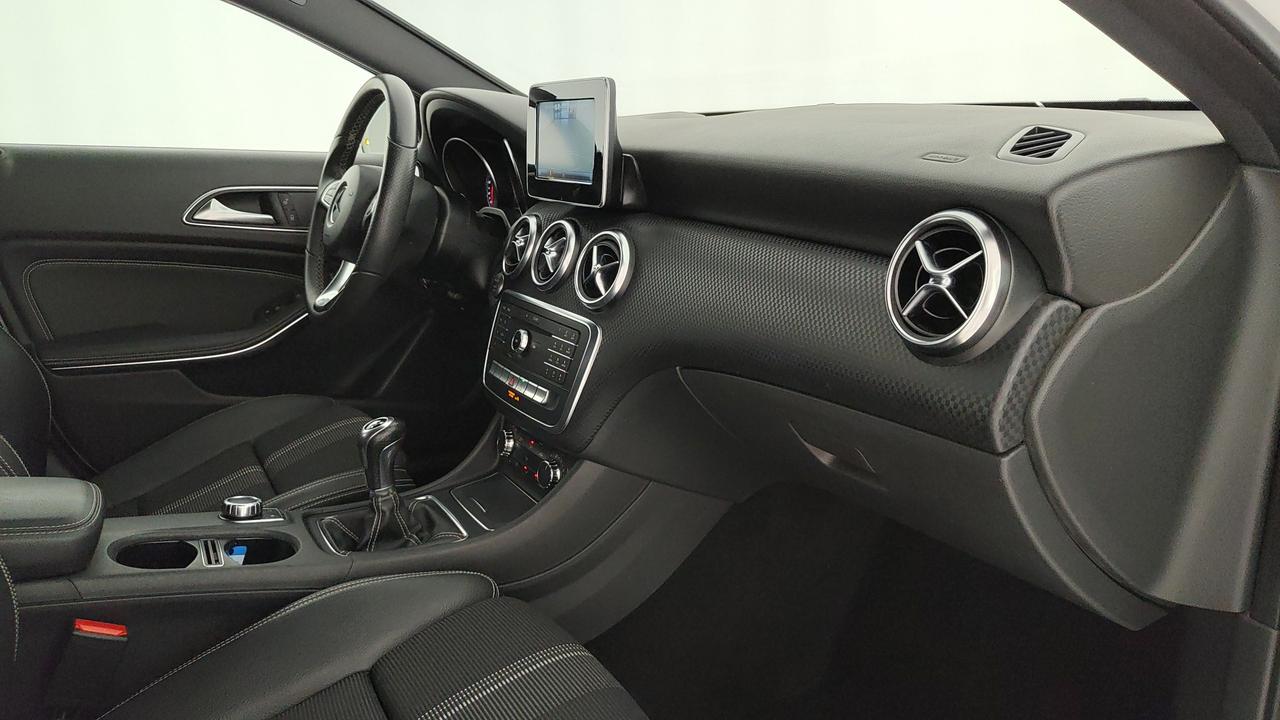 Mercedes-Benz Classe A - W176 - A 180 d Business