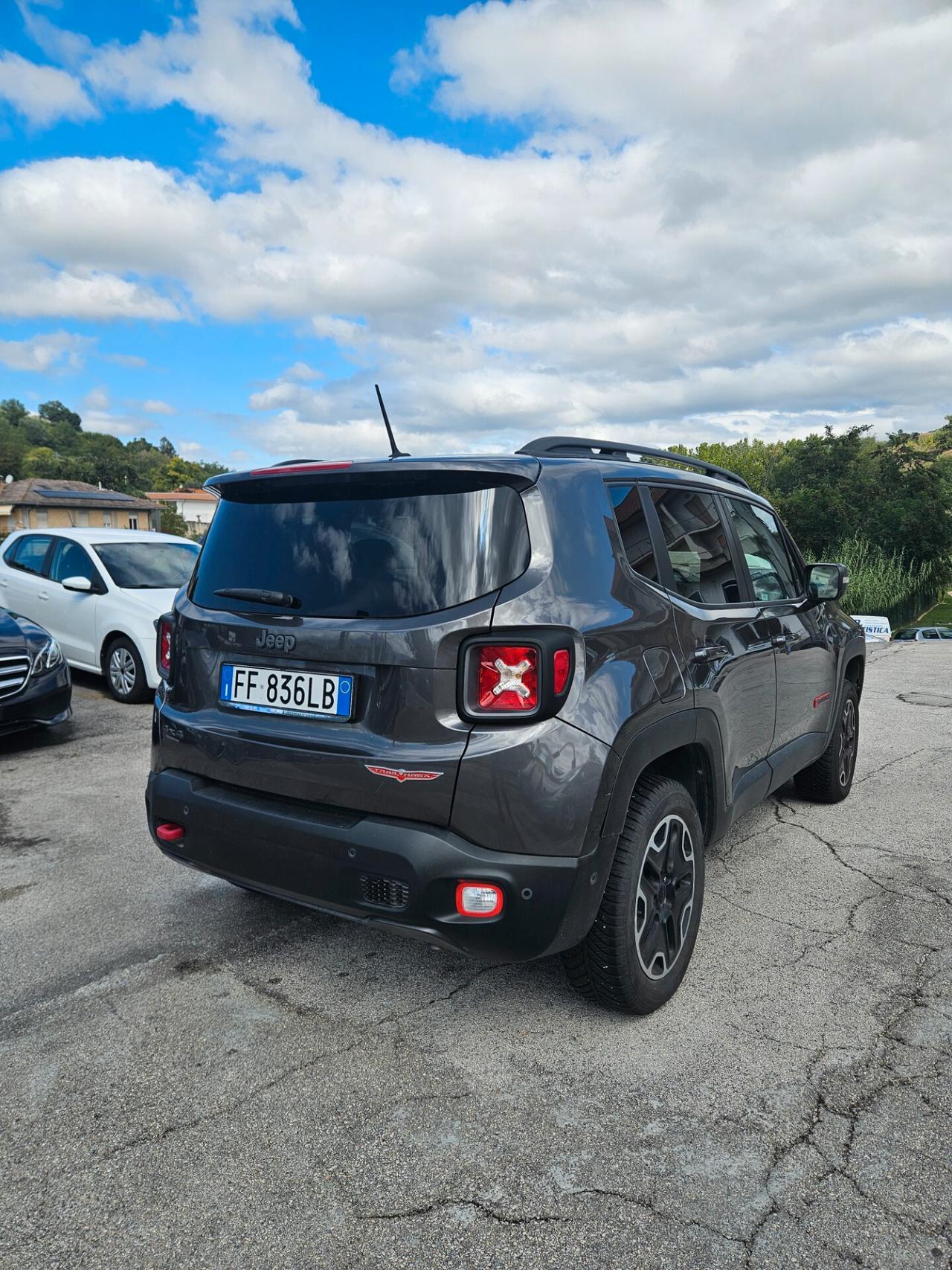 Jeep Renegade 2.0 Mjt 170CV 4WD Active Drive Low Trailhawk