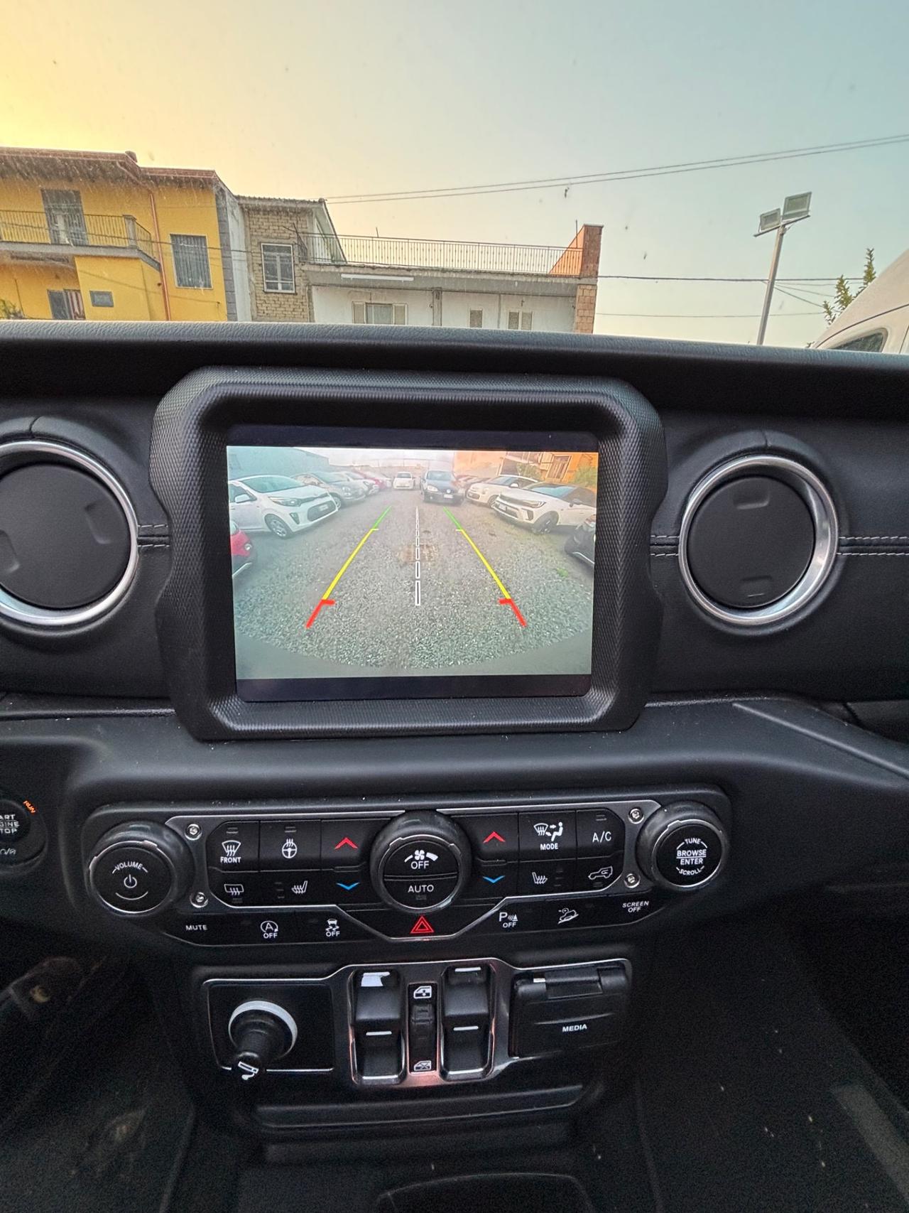 Jeep Wrangler Unlimited 2.2 Mjt II Sahara